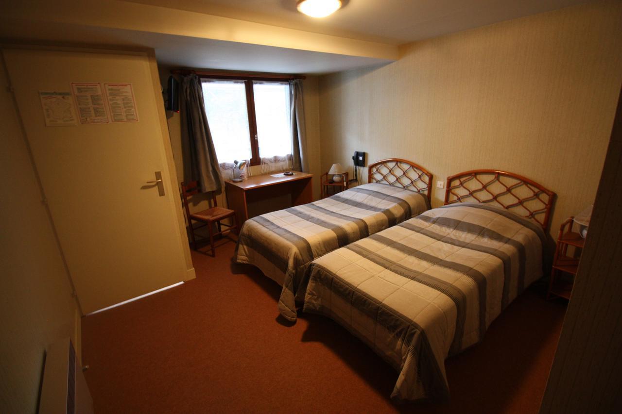 Hotel Les Deux Sapins Cailly-sur-Eure Cameră foto